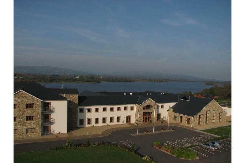 Ramada Hotel And Suites At Lough Allen Drumshanbo Extérieur photo